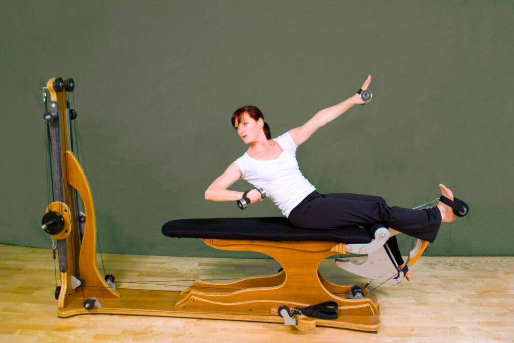 Spiraling-Twist-with-weights-oliv